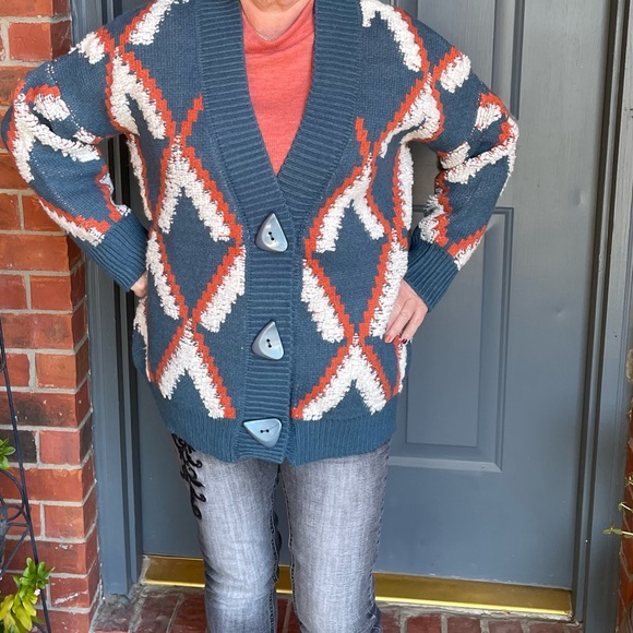 Cardigan - Picture 2 of 16